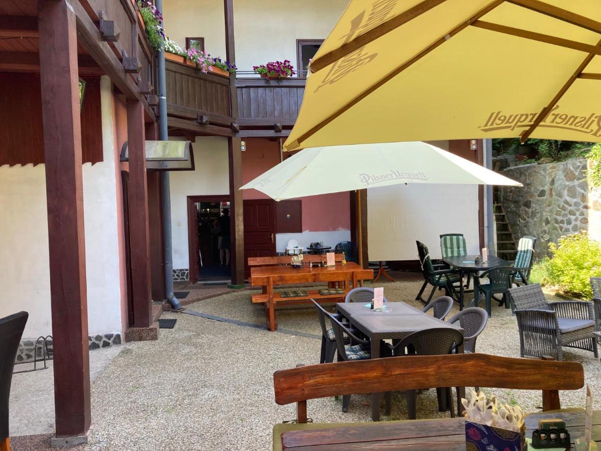 Country House & Restaurant Hronec Luaran gambar